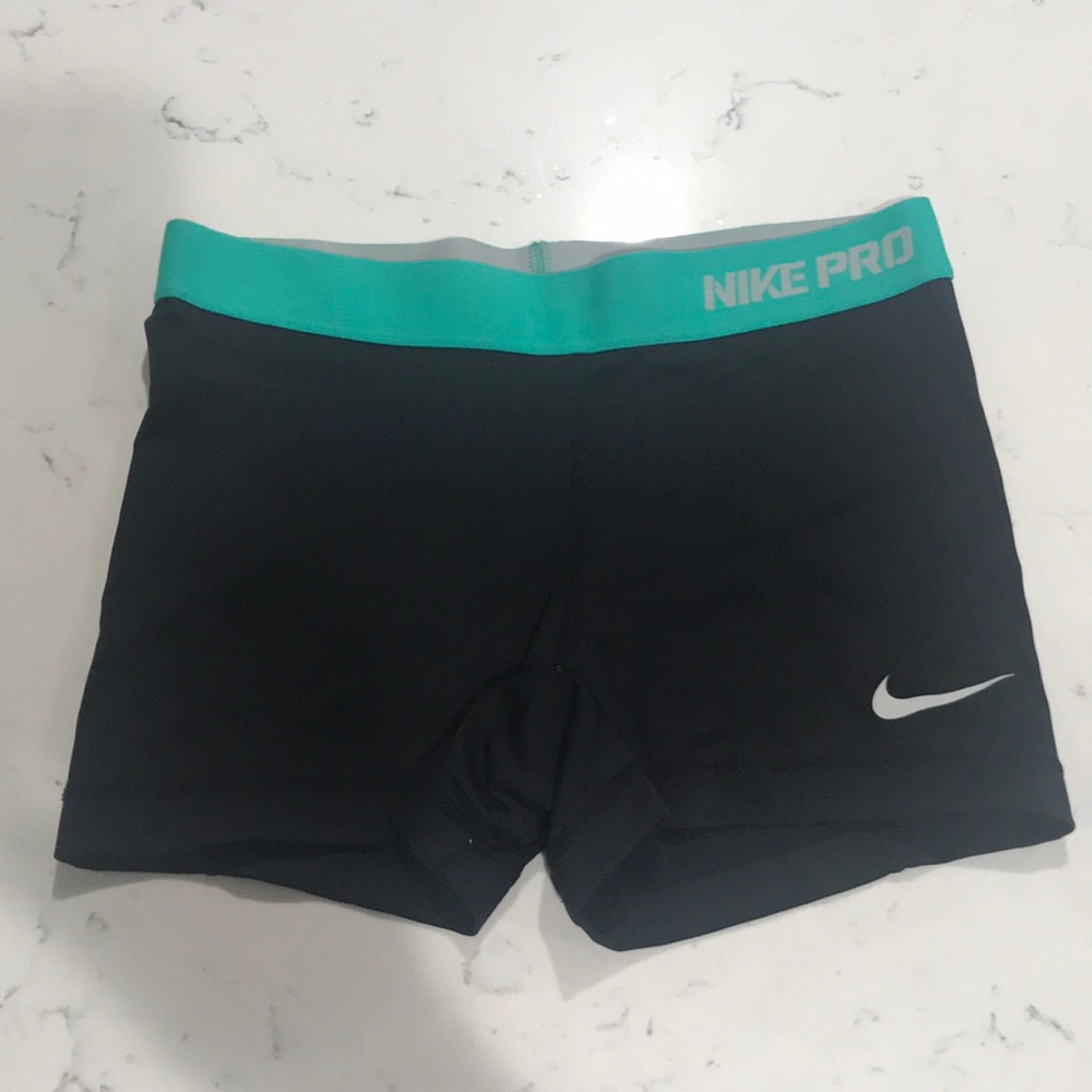 FINAL PRICE ⬇️NIKE PRO DRI-FIT SHORTS